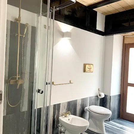 Charming In 60 Sqm Sea View Apartmán *